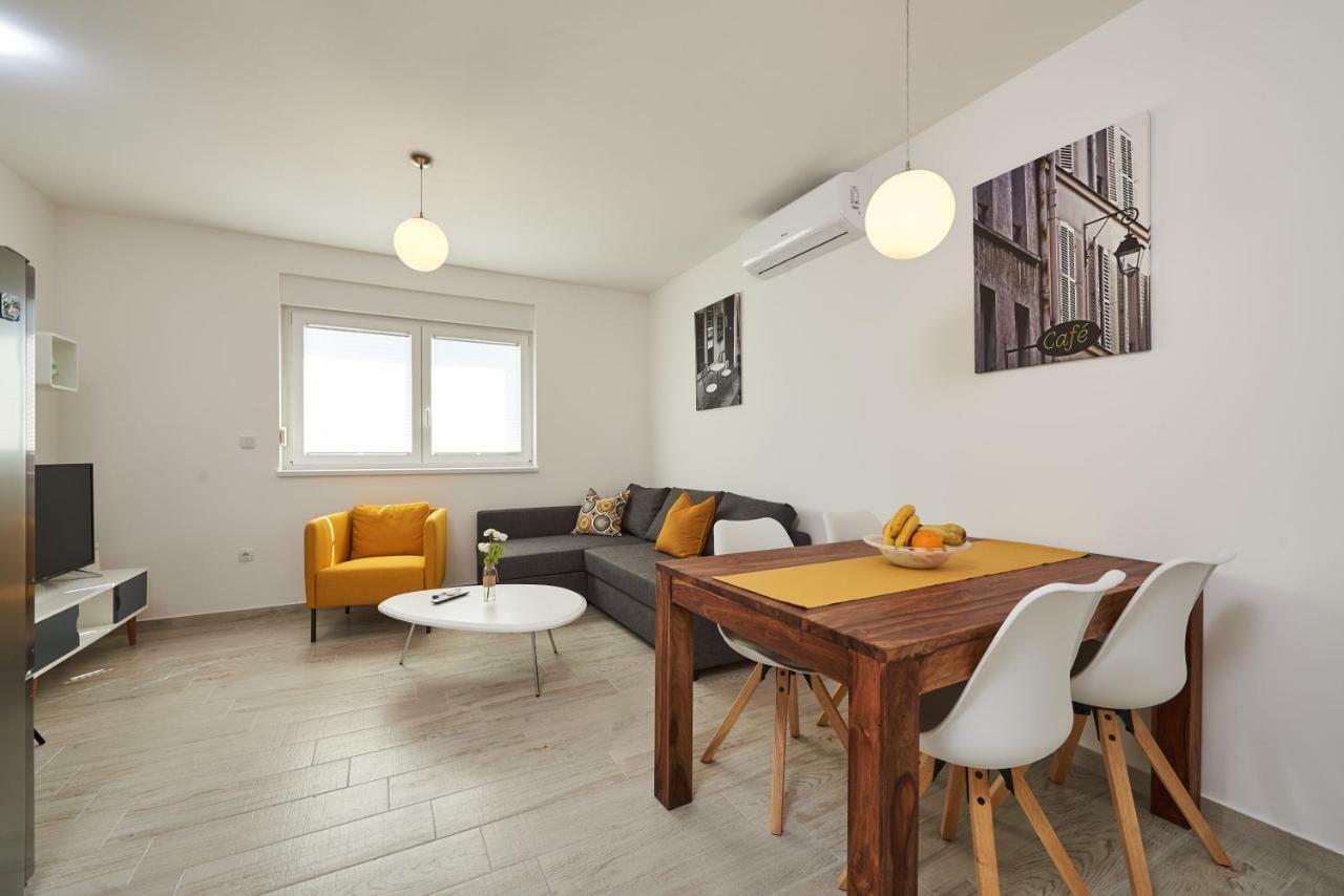 City Apartment Magdalena Трогир Екстериор снимка