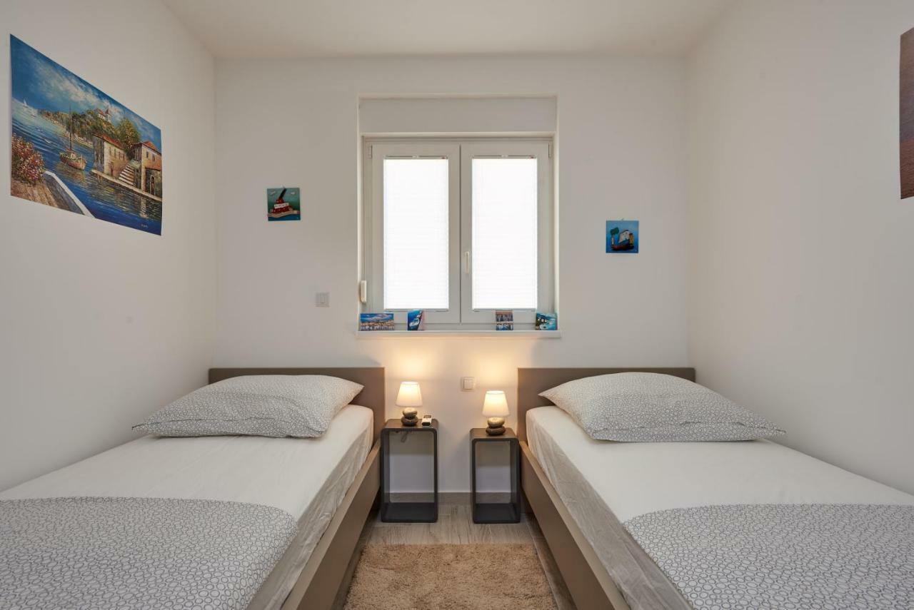 City Apartment Magdalena Трогир Екстериор снимка